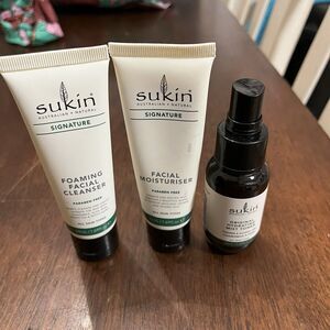 Sukin Signature Natural Foaming Facial Cleanser Facial Moisturizer Mist Toner